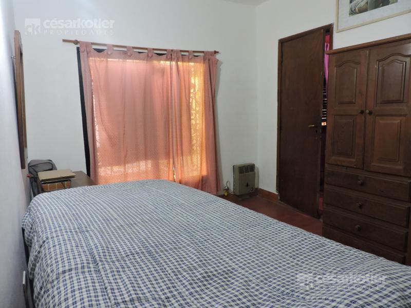 Foto de Casa en PH en buen estado Temperley - 4 ambientes jardin y cochera, imagen 2