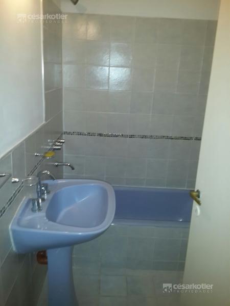 Foto de VENTA - Local Departamento de 3 ambientes, imagen 2