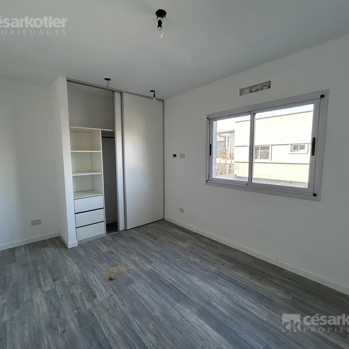 PH impecable, 3 ambientes, con cochera y patio