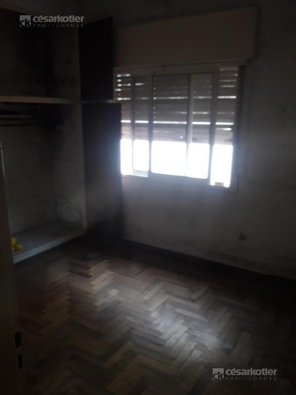 Foto de VENTA OPORTUNIDAD - COMPRA EN BLOCK O SEPARADO - Temperley, imagen 2