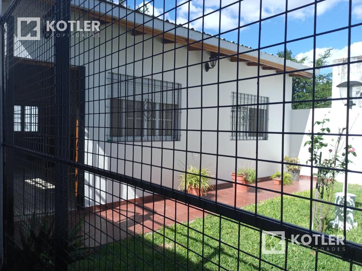 Foto de Alquiler Casa en PH con patio - Lomas De Zamora, imagen 1