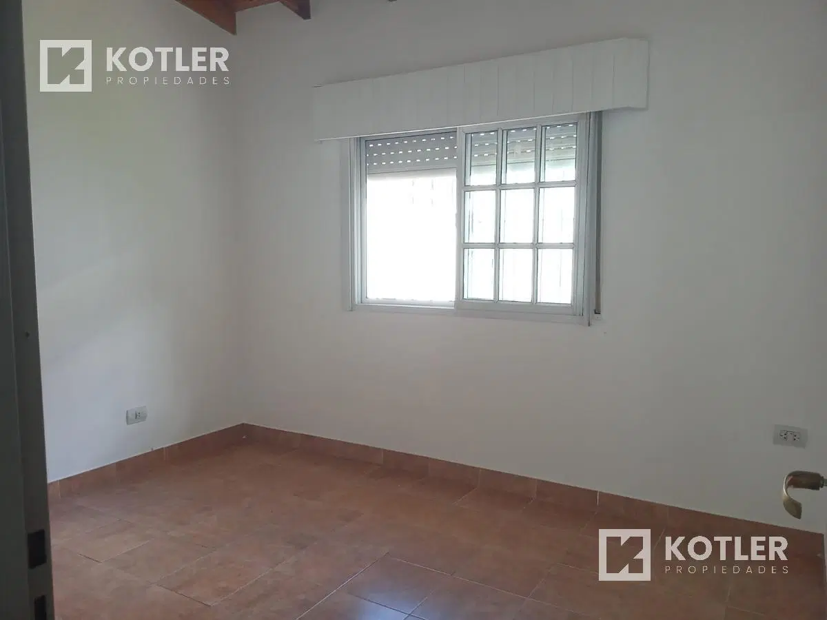 Alquiler Casa en PH con patio - Lomas De Zamora 3