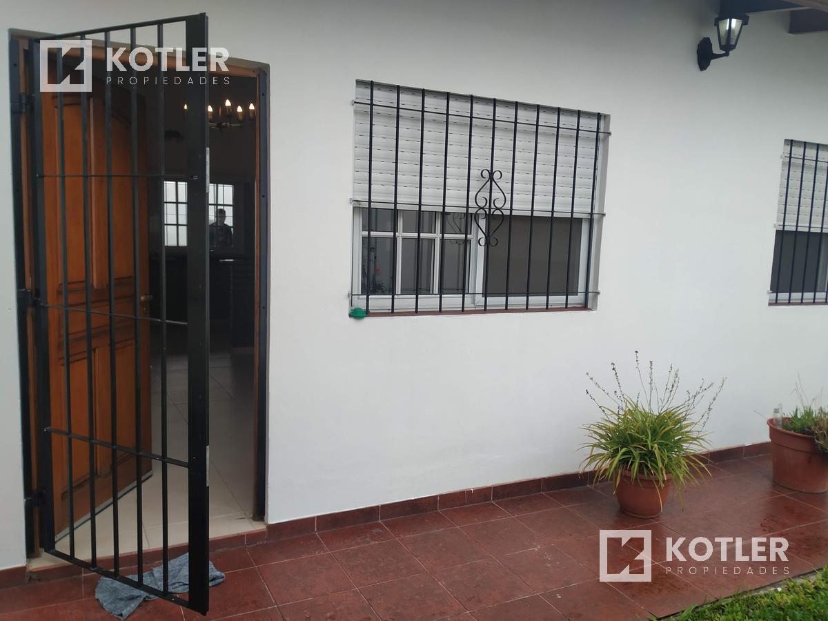 Foto de Alquiler Casa en PH con patio - Lomas De Zamora, imagen 4