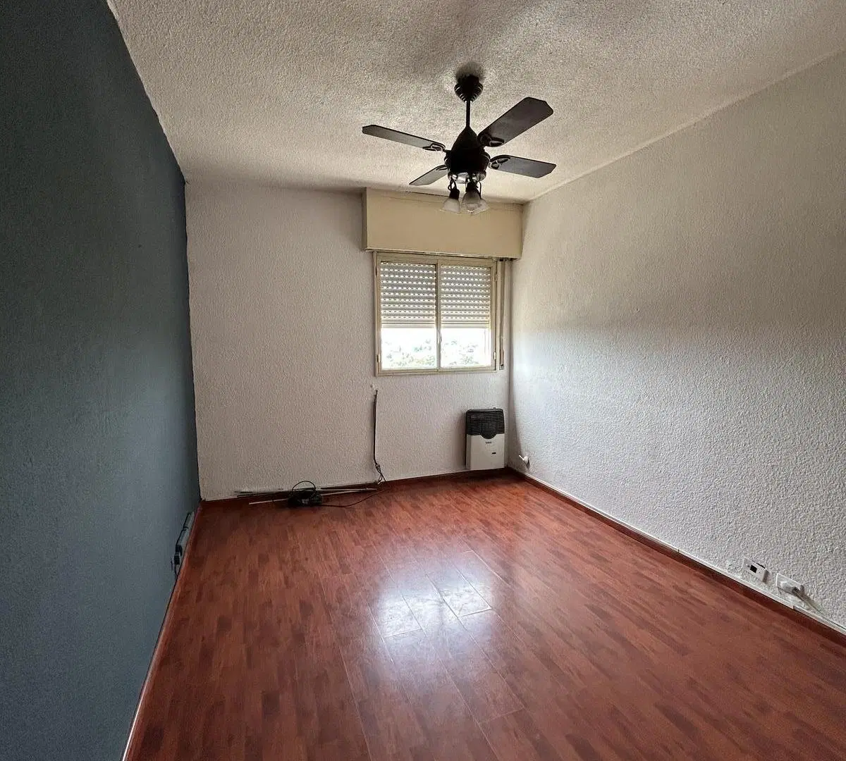 Departamento de 3 amb. próximo a Estación Temperley 1