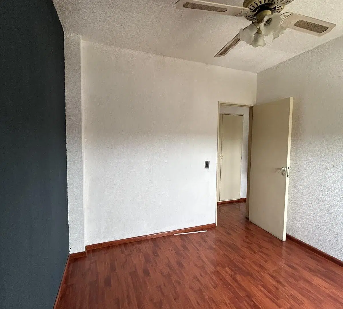 Departamento de 3 amb. próximo a Estación Temperley 4
