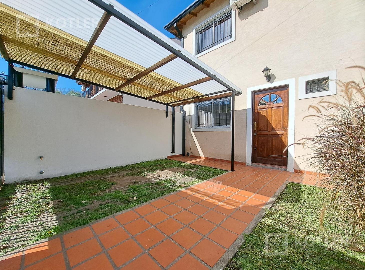 Excelente Dúplex de 3 amb con cochera y patio