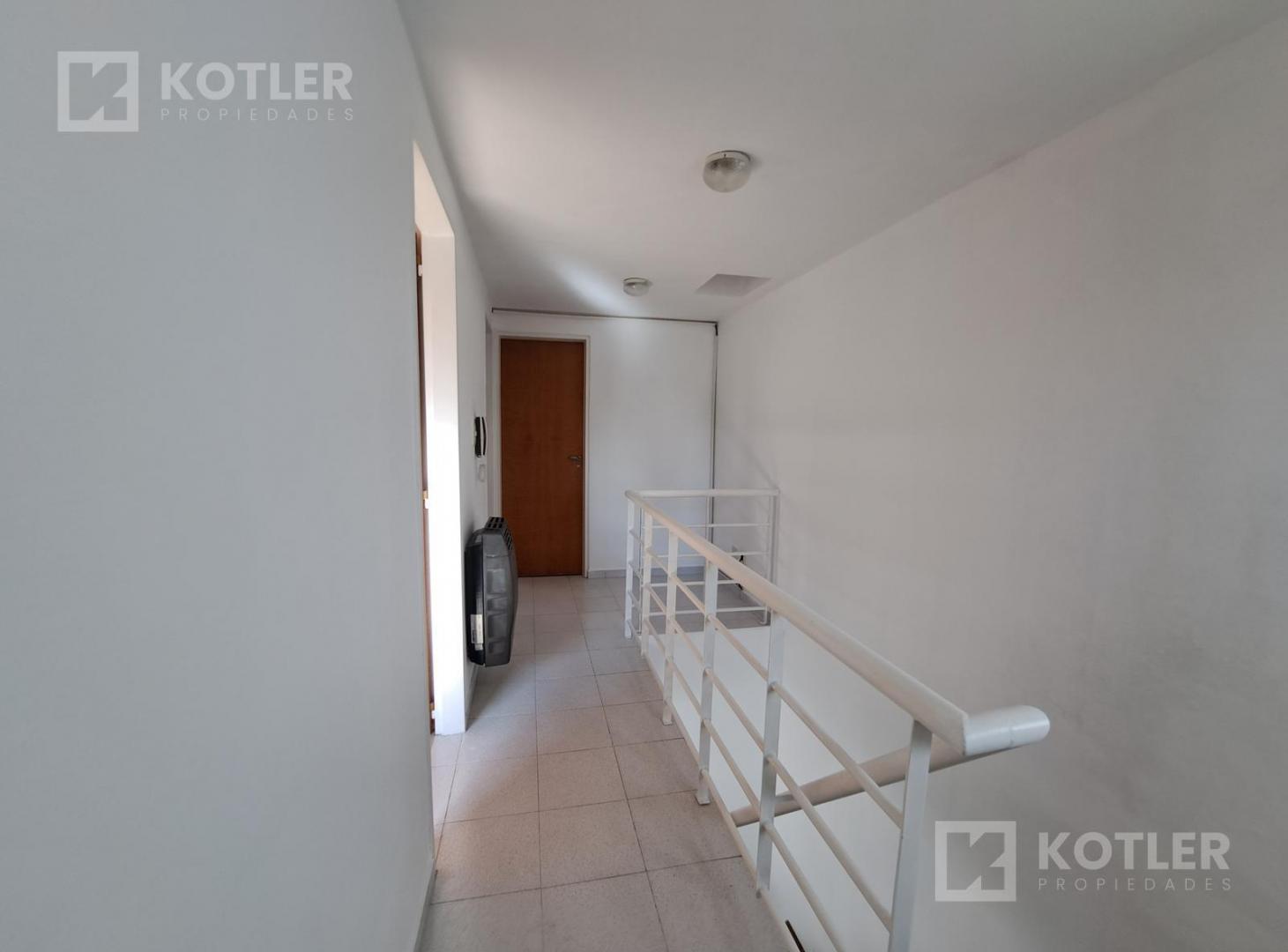 Foto de Excelente Dúplex de 3 amb con cochera y patio, imagen 3