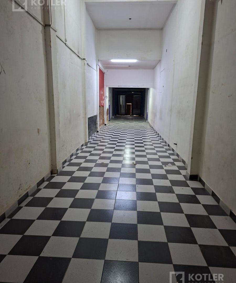 Foto de Local de 3x16 en centro comercial de Lomas - Lomas De Zamora, imagen 3