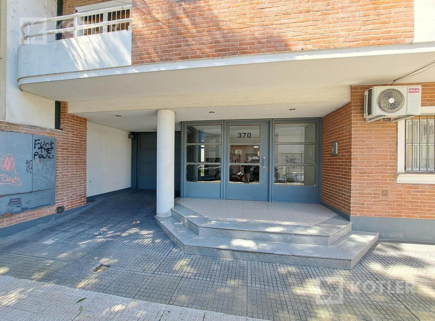 Foto de Depto. de 1 amb. y medio a metros de Estación Temperley, imagen 3