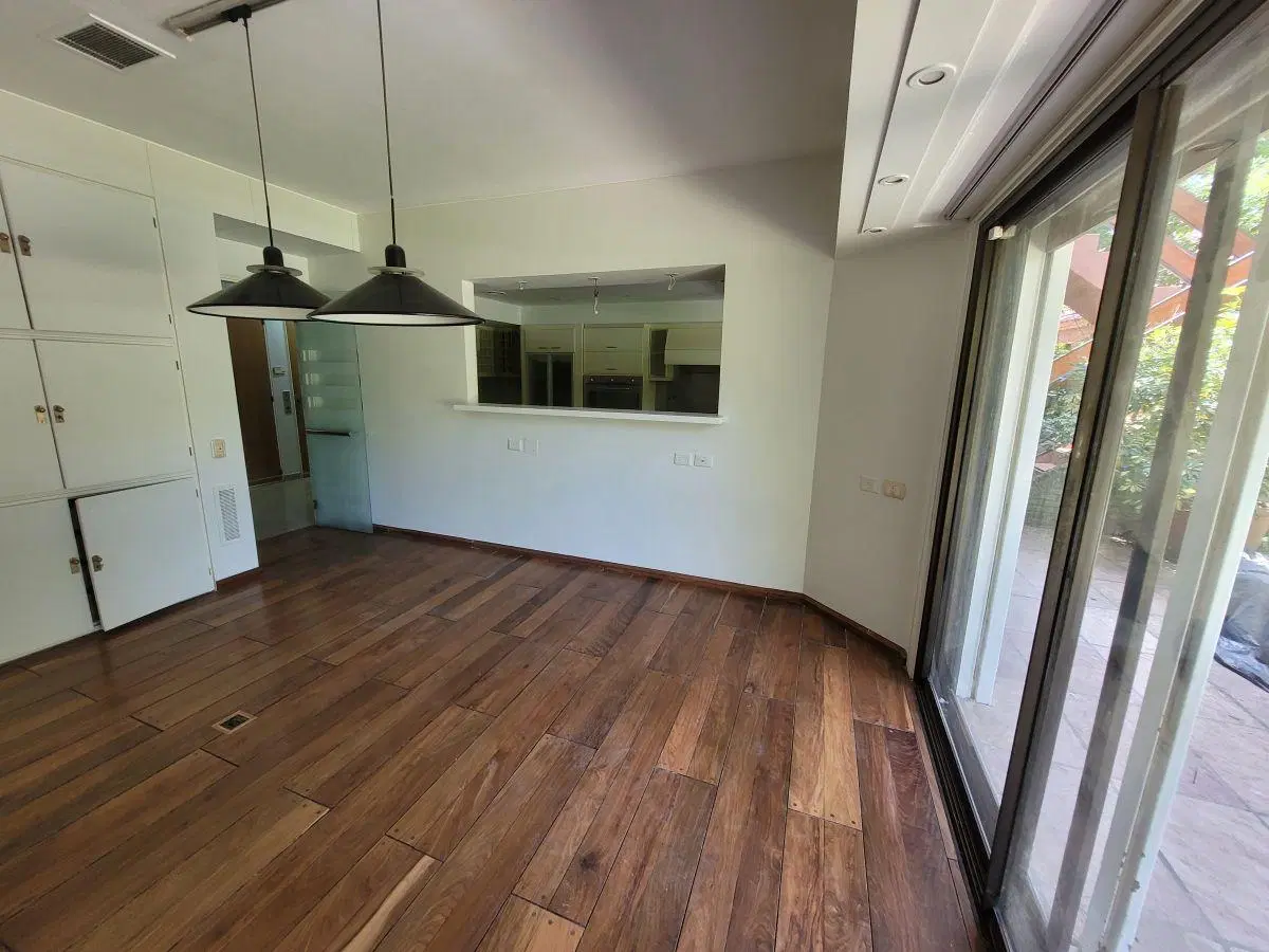 Casa de Categoría Acassuso 4 dormitorios, playroom Alquiler 4