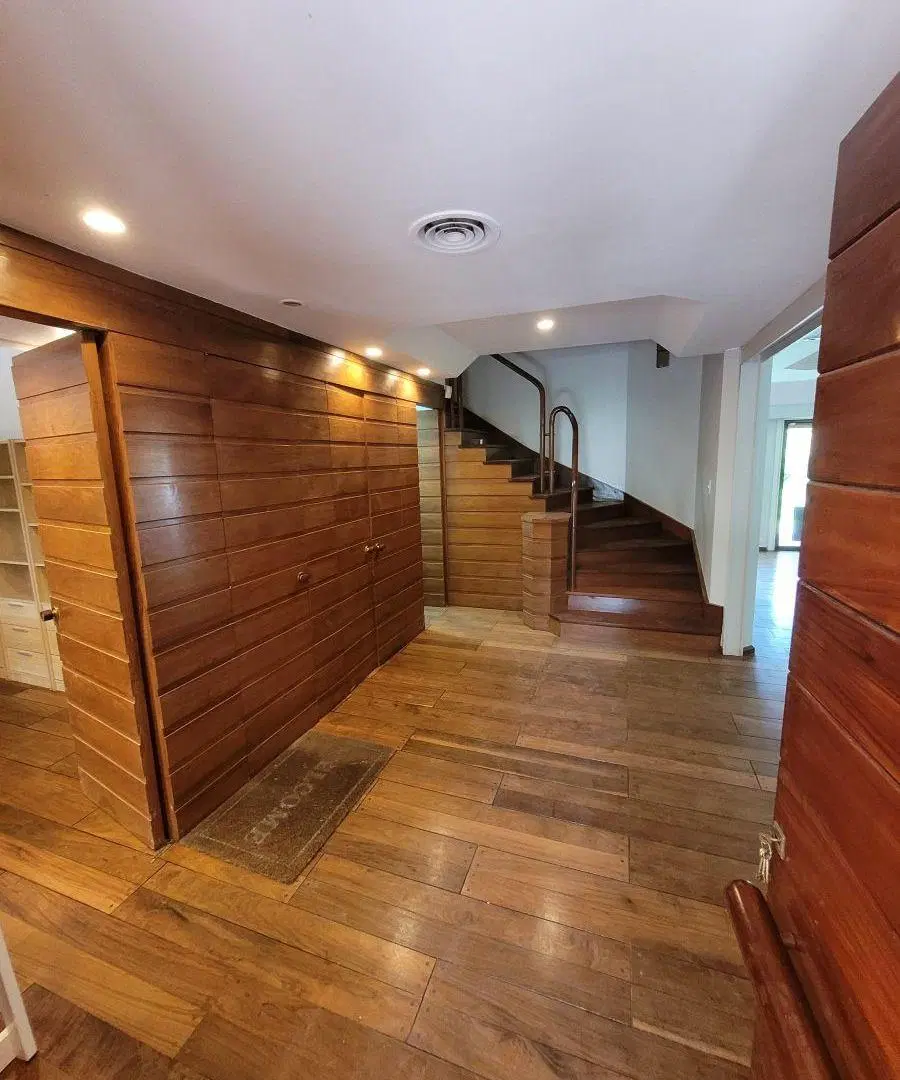 Casa de Categoría Acassuso 4 dormitorios, playroom Alquiler 3