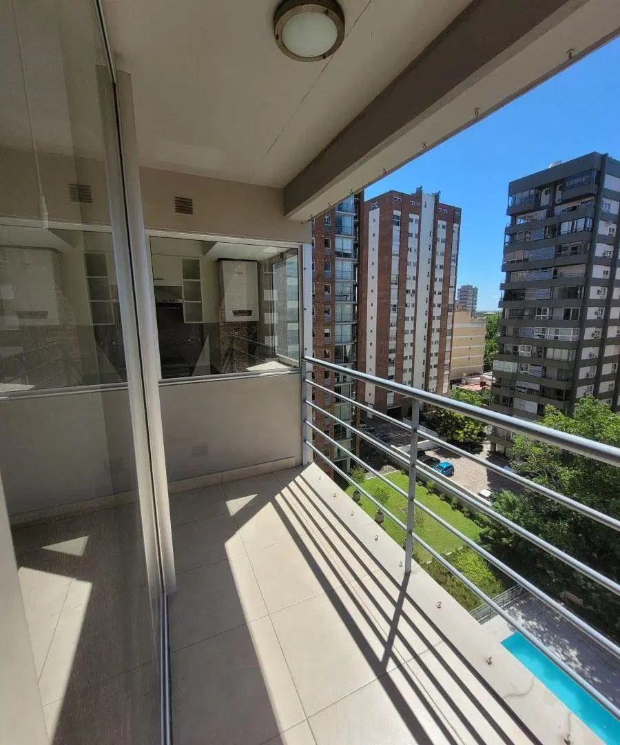 EXCELENTE DEPTO 2 AMBIENTES C/ COCHERA EN AYRES DE SAN ISIDRO - 8° Piso. 2
