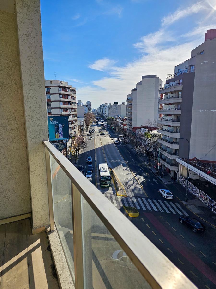 Venta Departamento 3 Ambientes en Villa del Parque 4