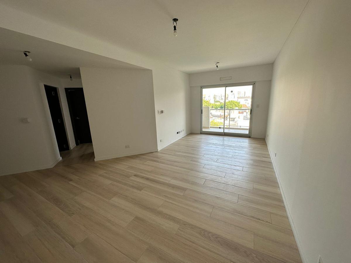 Venta Departamento de 3 Ambientes en Villa del Parque 1