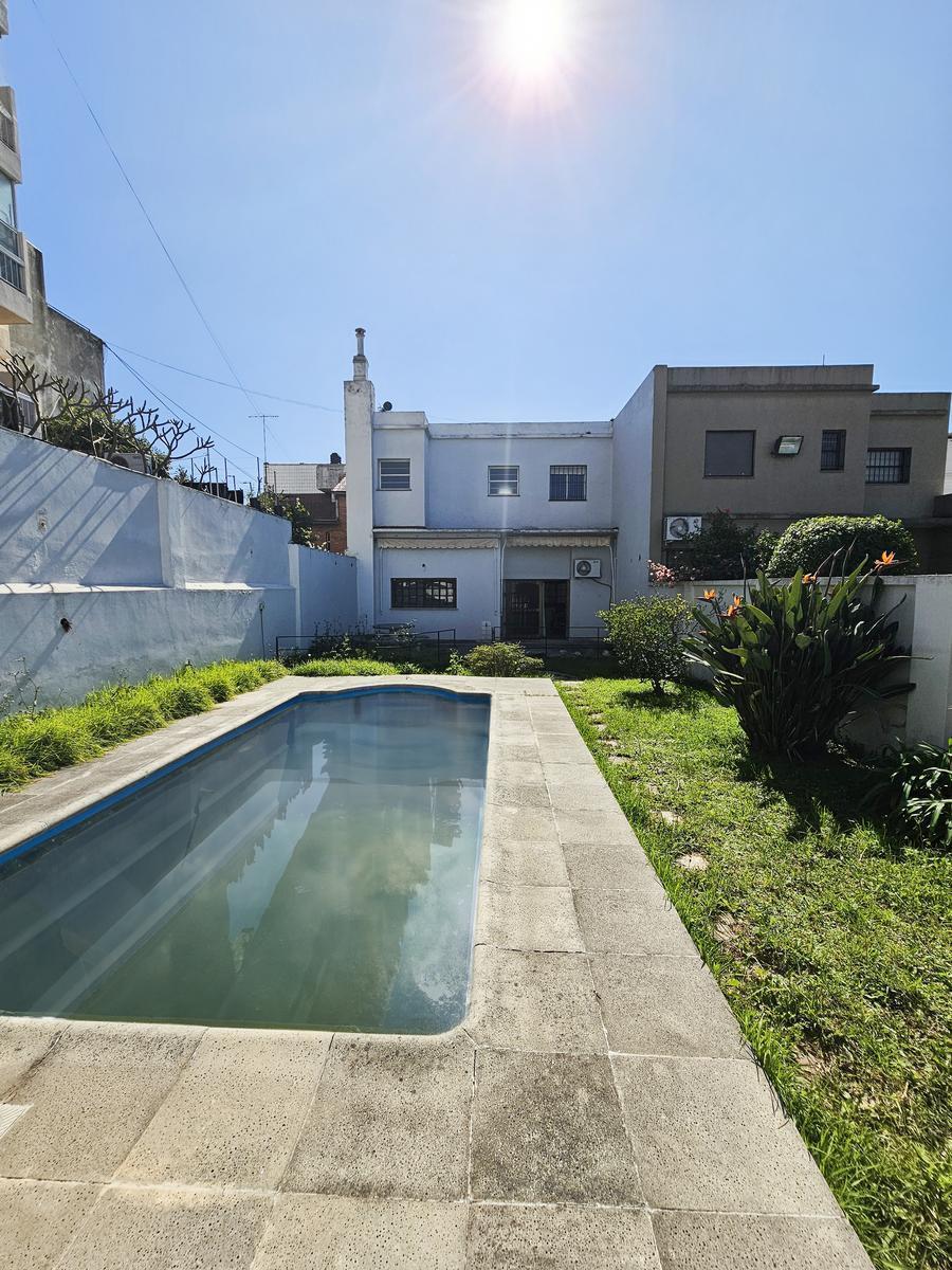 Casa 5 Ambientes con Dependencia en Villa Devoto 1