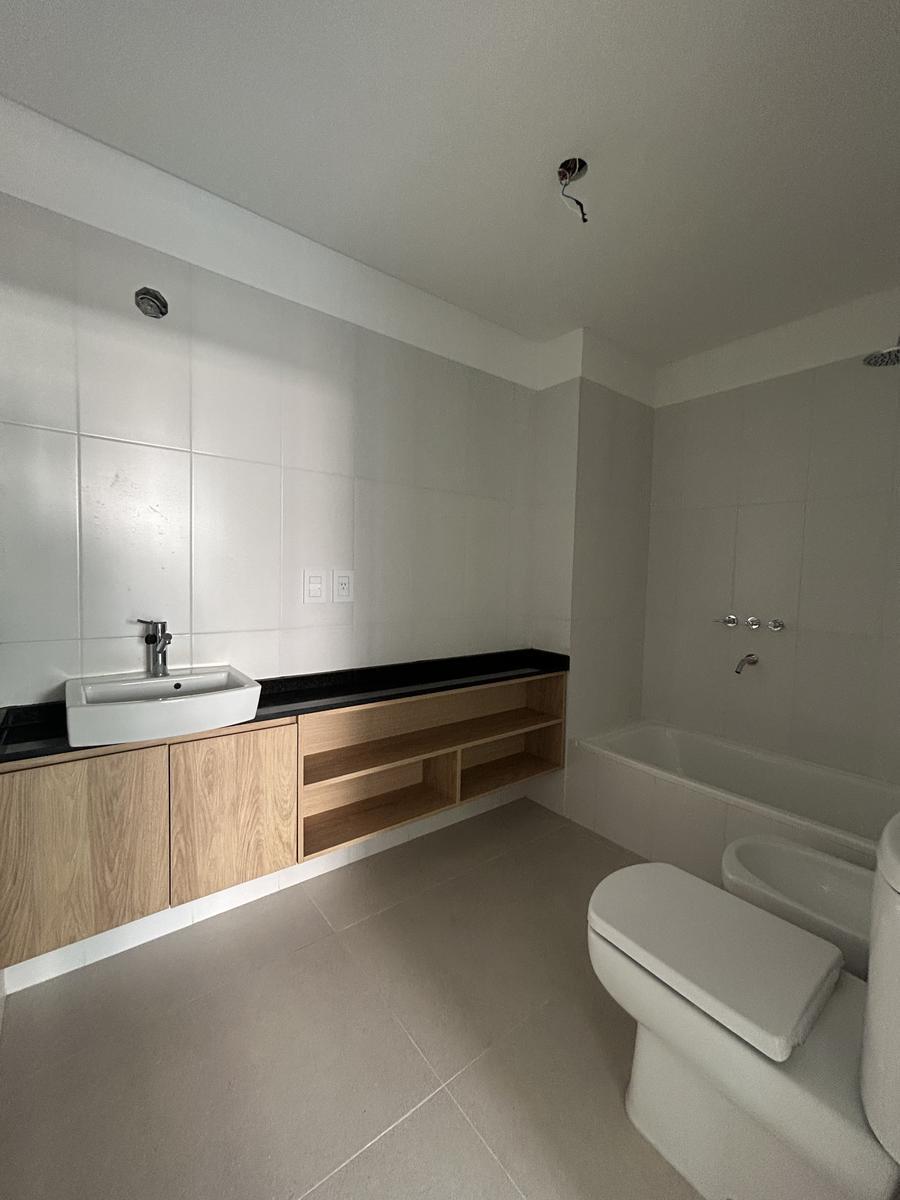 Venta Departamento de 3 Ambientes con Cochera en Villa Devoto 3
