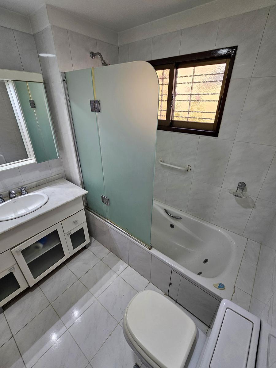 Foto de Departamento 4 ambientes con cocheras y baulera en Villa Devoto, imagen 3