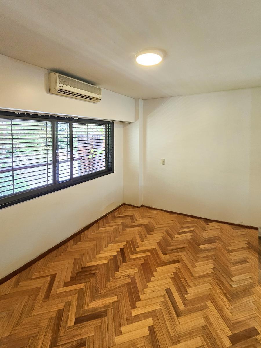 Departamento 4 ambientes con cocheras y baulera en Villa Devoto