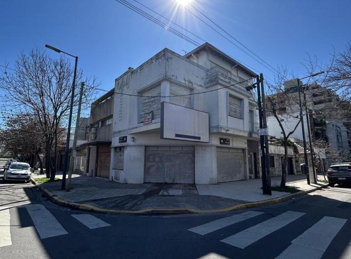 ALQUILER Local Comercial en Devoto 2