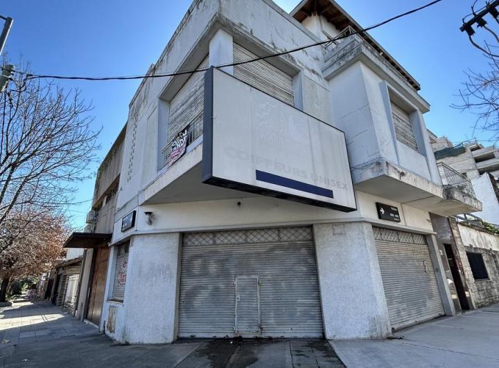 ALQUILER Local Comercial en Devoto 4
