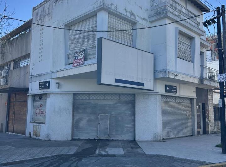 ALQUILER Local Comercial en Devoto 3