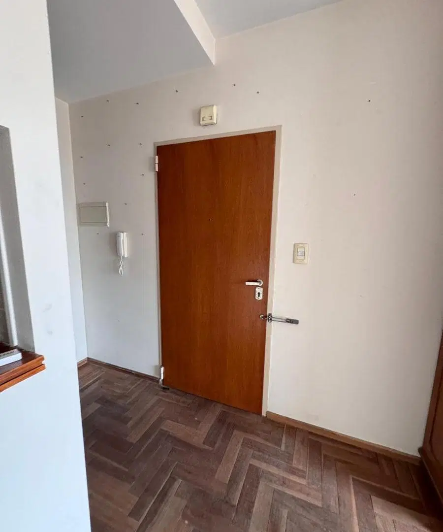 VENTA DEPARTAMENTO 2 AMBIENTES C/COCHERA en Villa del Parque 2