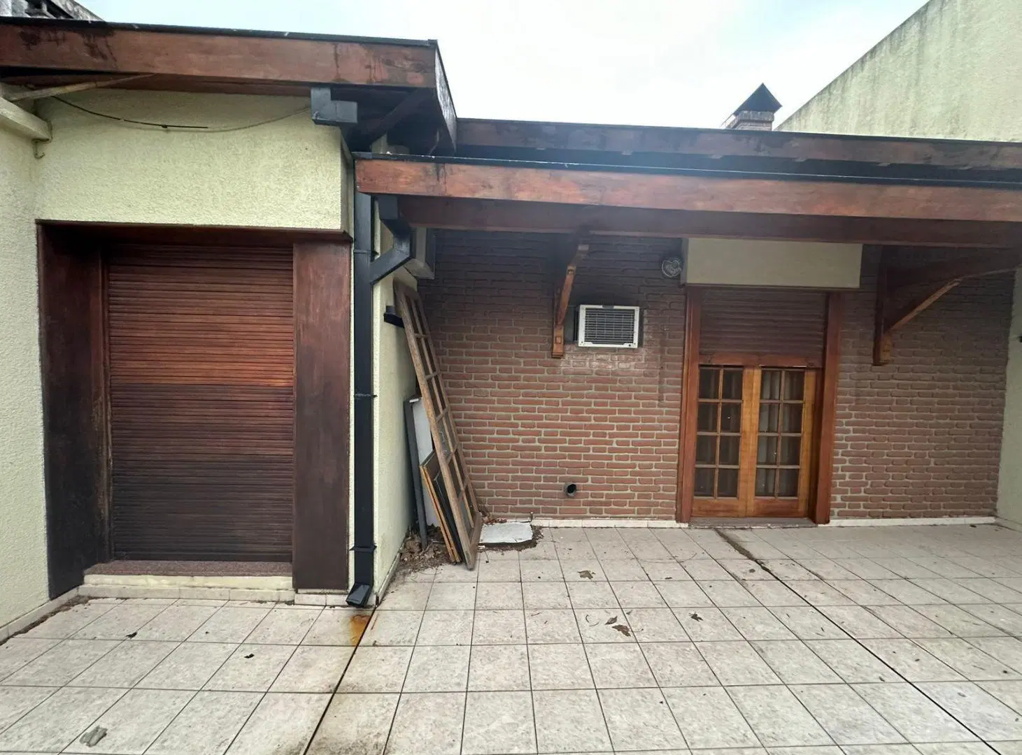 IMPORTANTE CASA EN ALQUILER EN VILLA DEVOTO PARA USO COMERCIAL 2