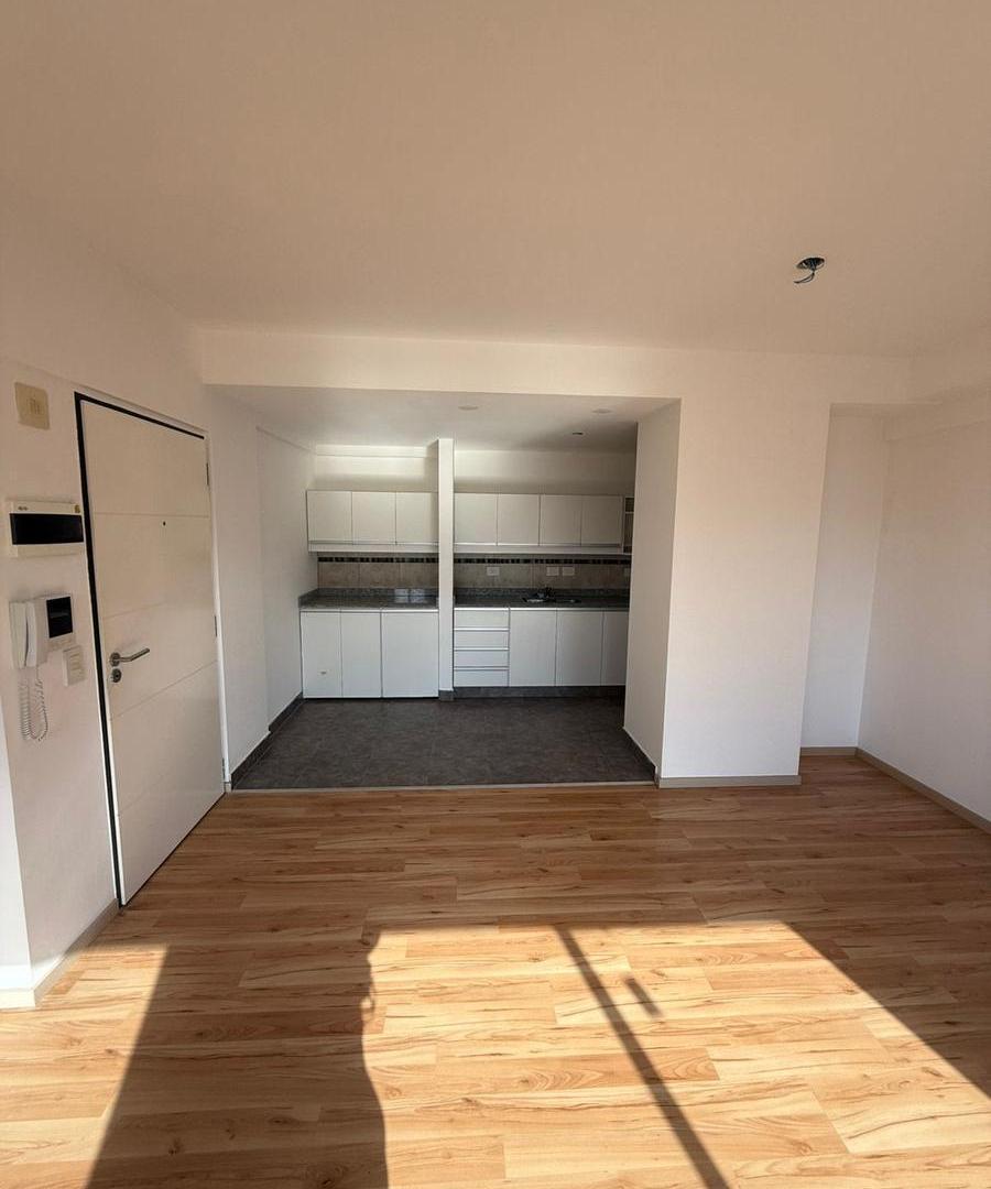Foto de ALQUILER DOS AMBIENTES EN VILLA CRESPO MUY LUMINOSO Y CON BALCON TERRAZA, imagen 1