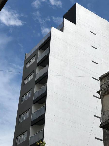 Foto de VENTA 1 AMB. DIVISIBLE EN FLORES, imagen 3