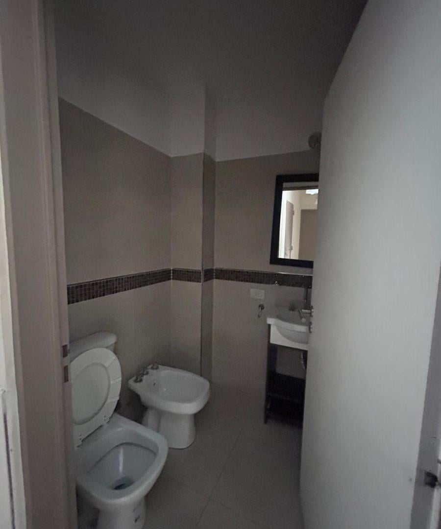 Foto de VENTA departamento 4 ambientes con cocheras en Villa Devoto, imagen 3