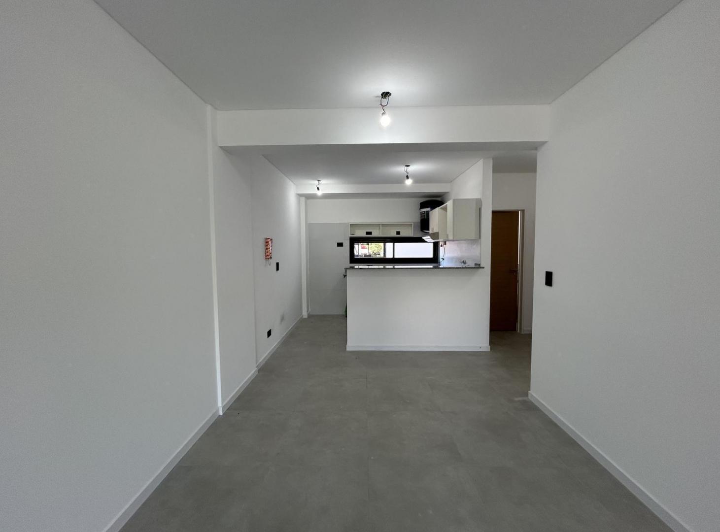Foto de VENTA Departamento 2 amb con balcon - Villa Ortuzar, imagen 3