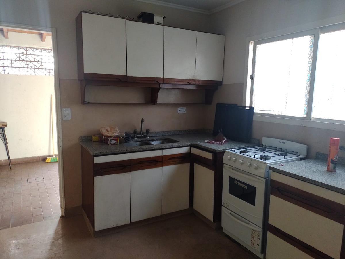 Casa - Banfield Oeste 1