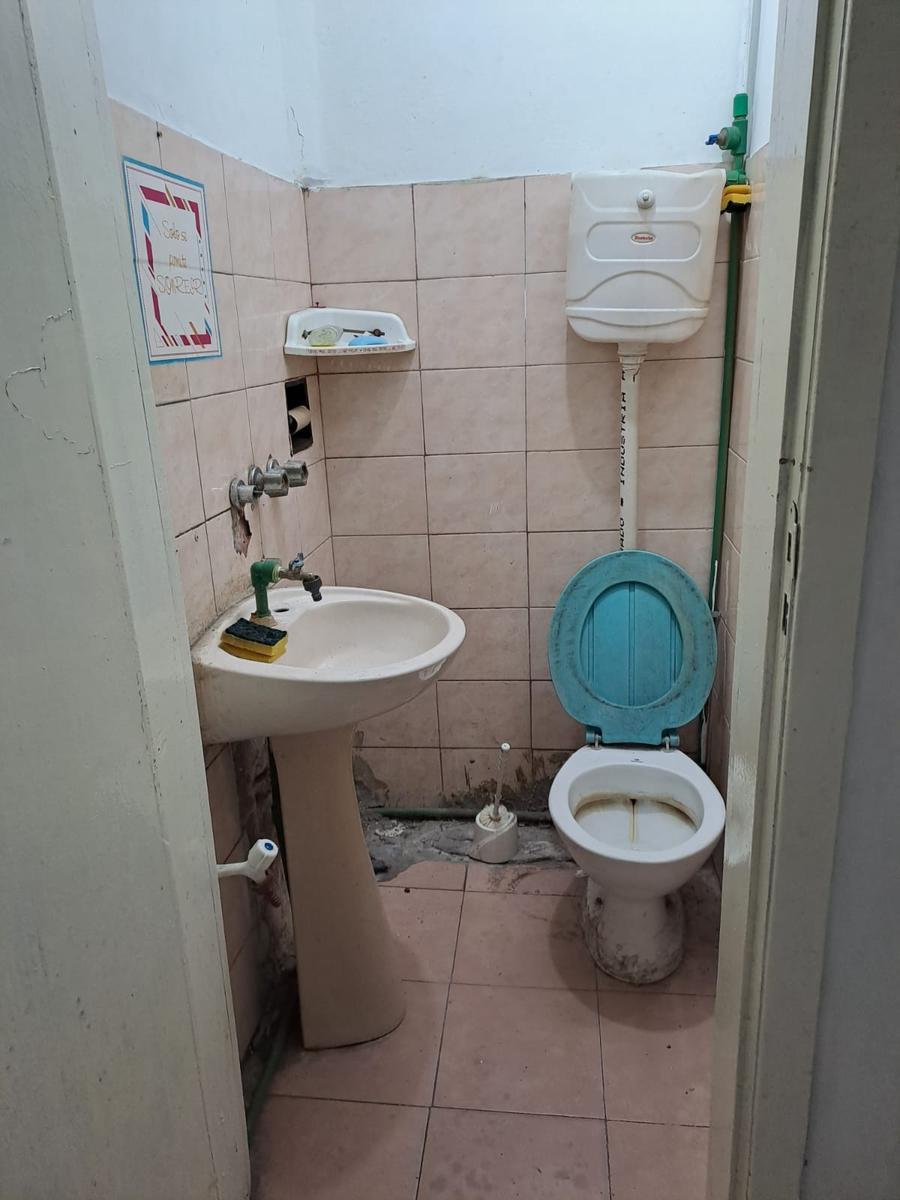 Foto de Local con vivienda en planta alta, imagen 2