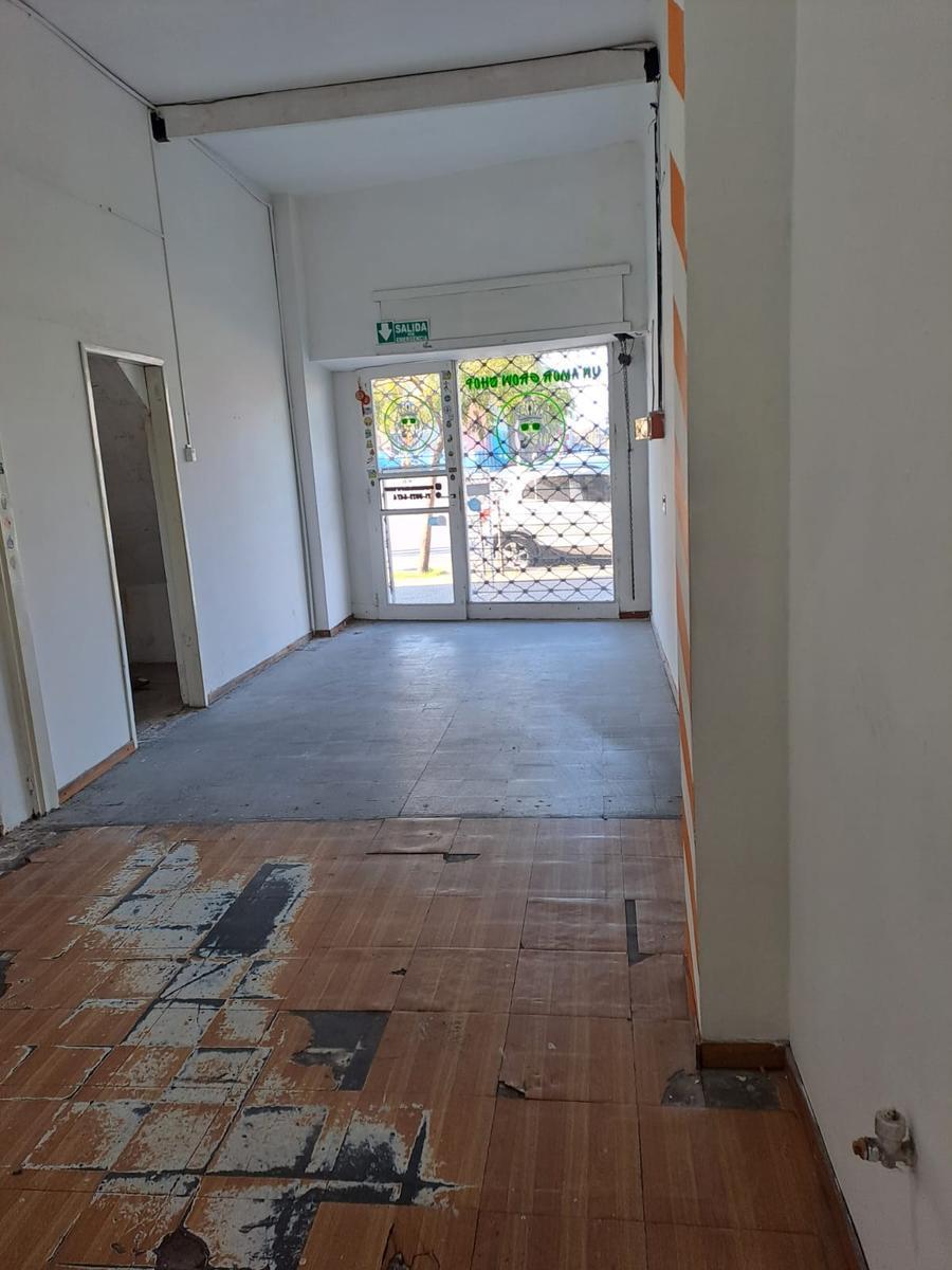 Foto de Local con vivienda en planta alta, imagen 3
