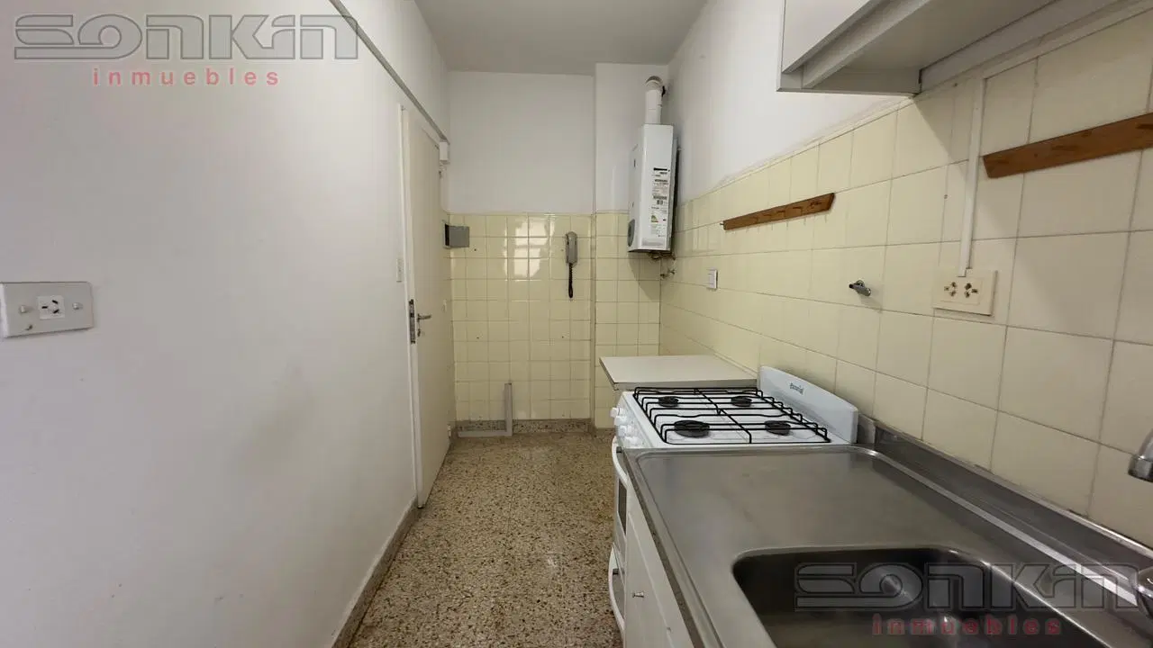 Departamento en Florida Mitre/Este 3