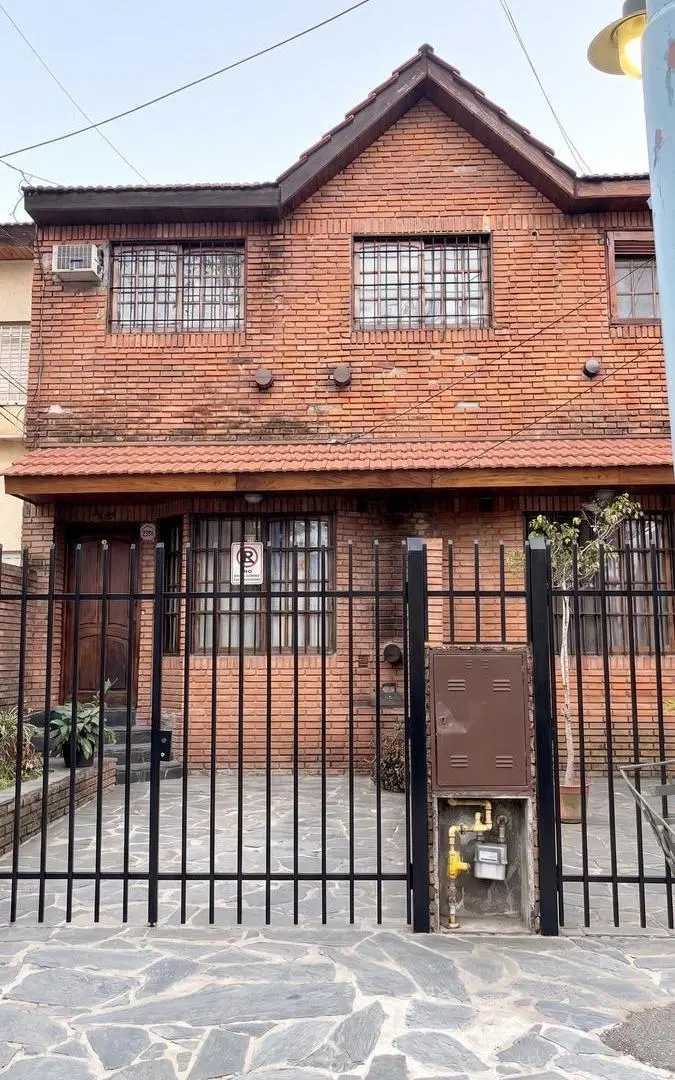 DUPLEX EN VENTA - ZONA MUNRO 5