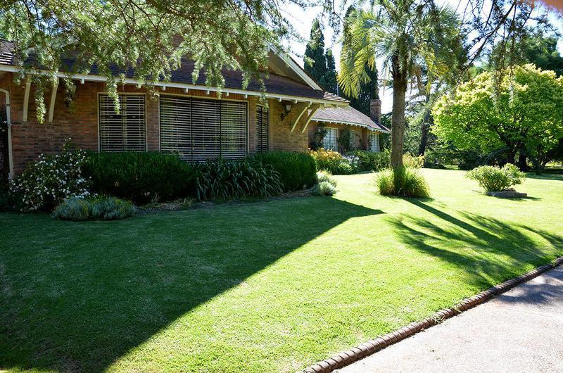 Foto de Lote de 9.775m2 en Mashwitz Los Naranjos casa principal, pileta, imagen 3
