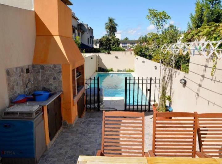 Lindisimo Duplex en Olivos a nuevo!! con Pileta 3 Dorm , cochera descubierta