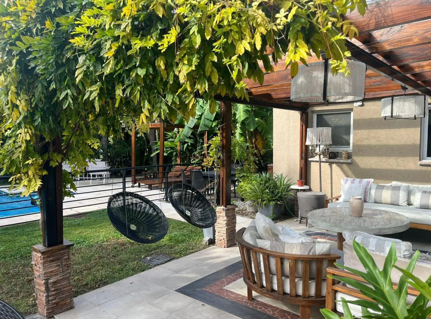Casa en venta en 1 planta 8 ambientes 4