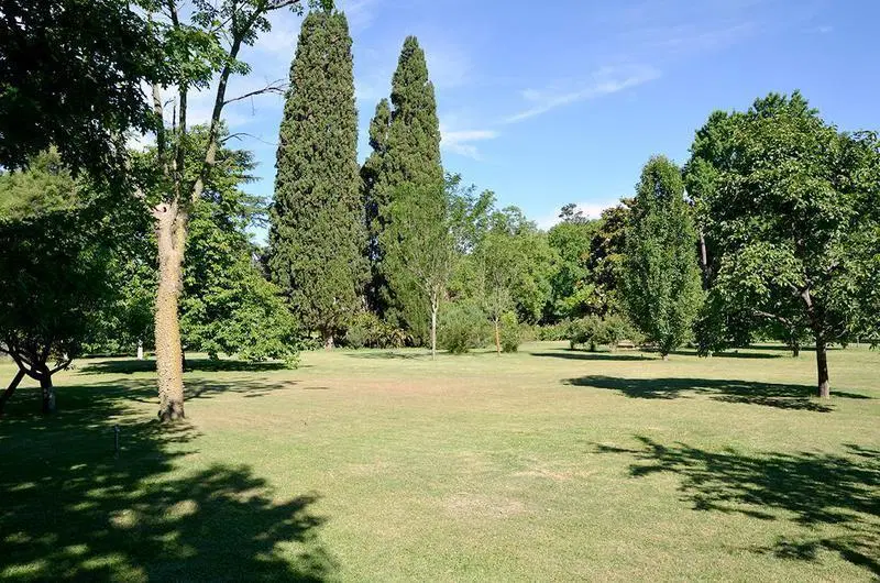 Exclusiva Casa Quinta en Maschwitz: Un Oasis de Categoría con Potencial Único de 9896m2 con pileta 4