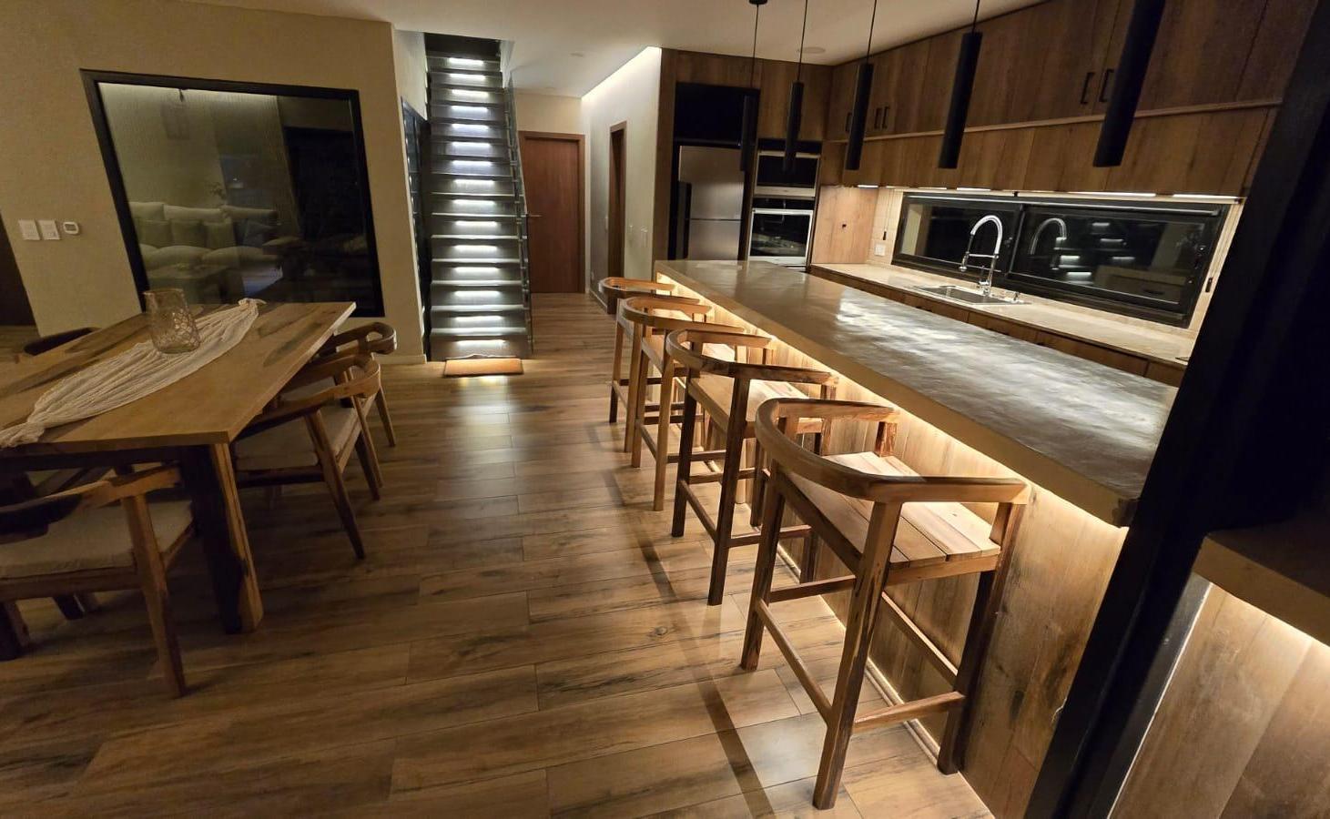 Foto de Espectacular casa de diseño a estrenar con muebles, imagen 2