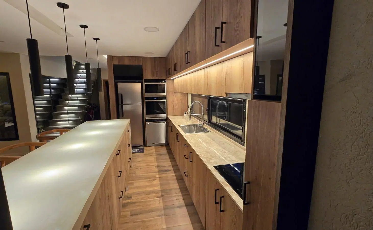 Espectacular casa de diseño a estrenar con muebles 8