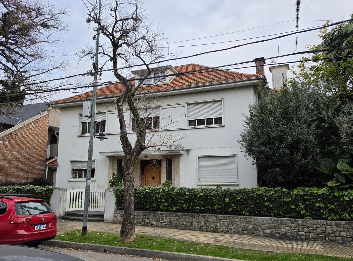 Foto de Lindísima casa en Vicente López 7 Dorm, entre Vias y Av. Maipu, 644m2, imagen 5