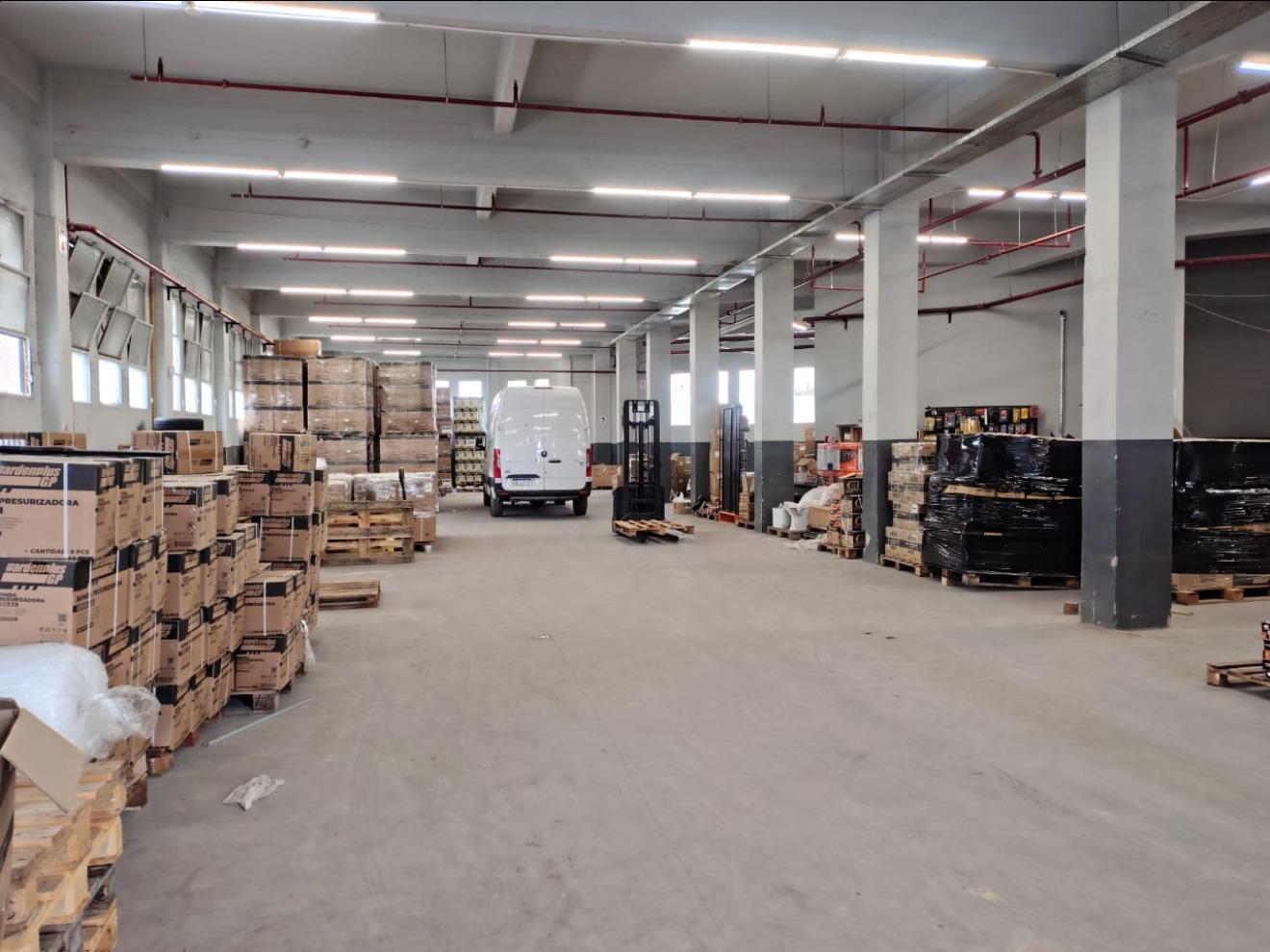 Foto de Excelente depósito de 3.969 m² con sistema contra incendio., imagen 5