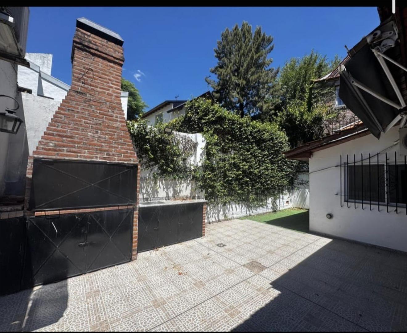 Foto de Excelente propiedad en el Barrio de Punta Chica, con patio jardín, imagen 1