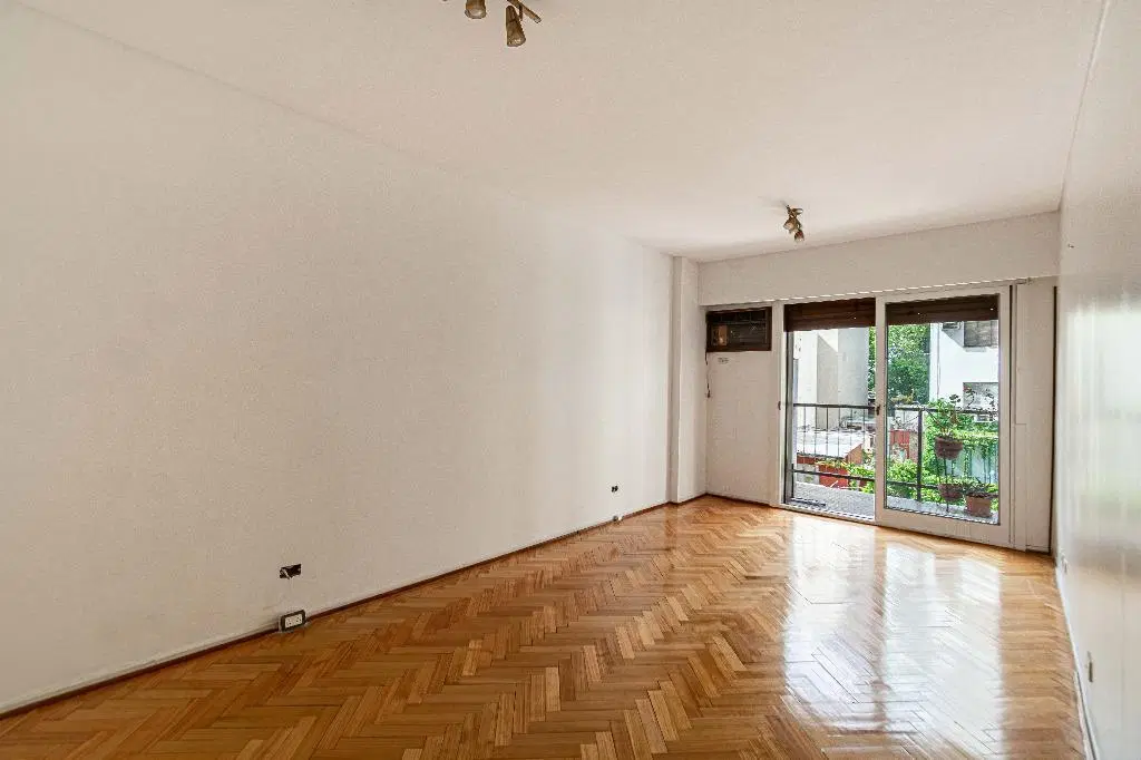 Muy lindo departamento de 3 ambientes con dependencia o 4 ambientes en el Barrio de Palermo. 5