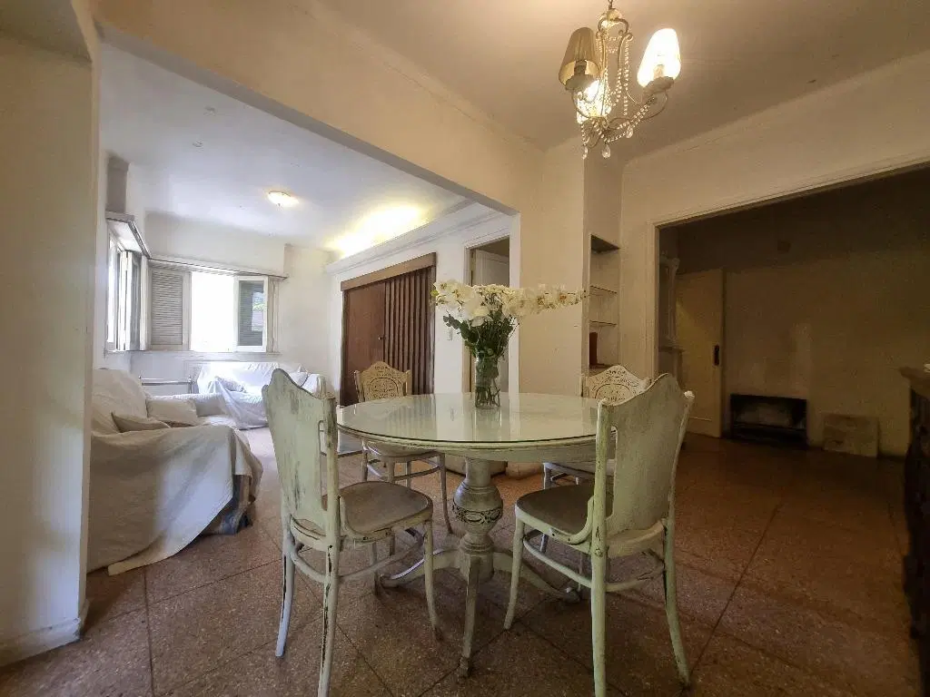 Tres dormitorios con dependencia en el Barrio de Palermo. Edificio de categoría. 2