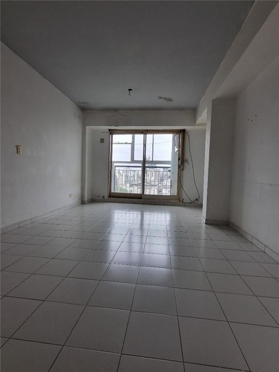 Foto de EXCELENTE MONOAMBIENTE CON VISTA A LA PLAZA PUEYRREDON, imagen 4