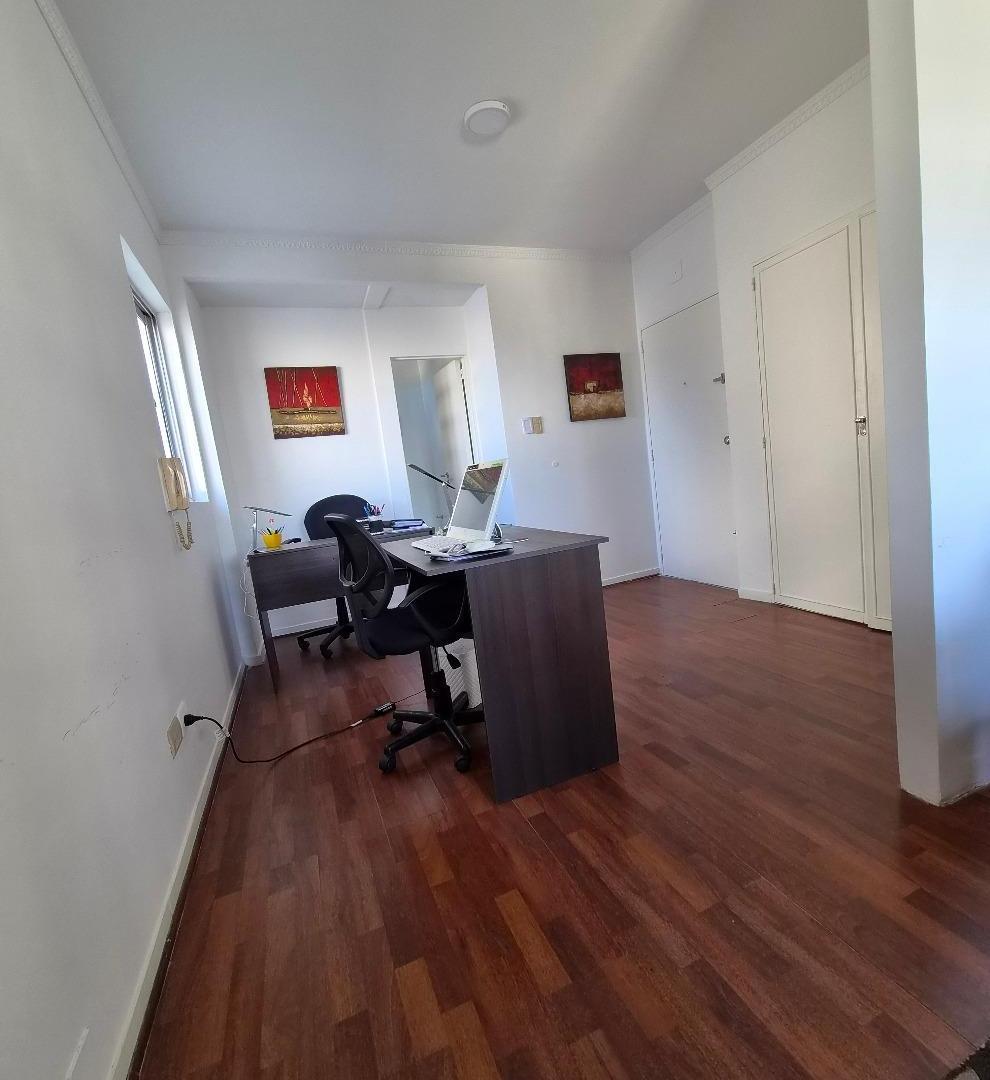 Foto de EXCELENTE OFICINA EN ALQUILER CON O SIN MUEBLES., imagen 2