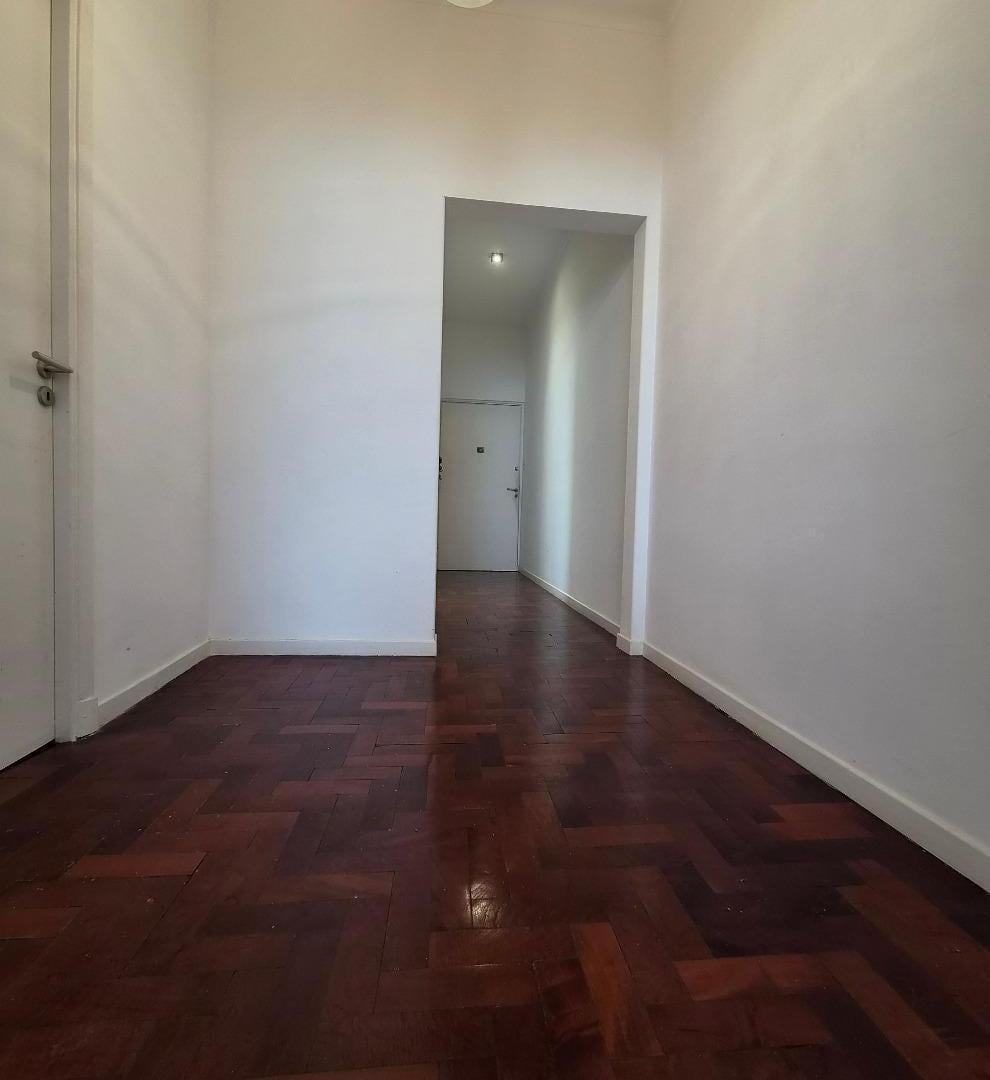 Foto de Excelente tres ambientes en edificio antiguo., imagen 3